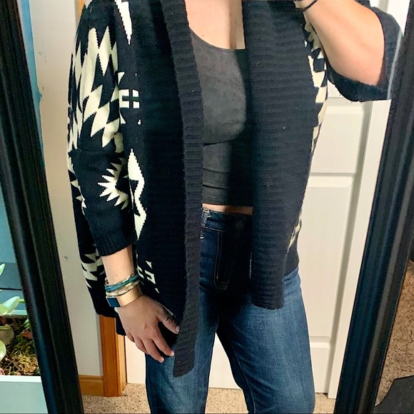 Aztec Sweater - Picture 4 of 6